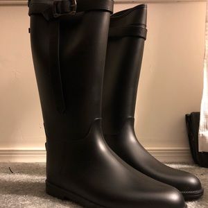 Dirty laundry rain boots